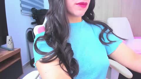 Snapshot of redski77 chatting on March 8, 9:28 am redski77 online show from March 8, 9:28 am