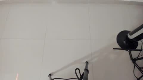 redski77 online show from February 22, 6:35 am