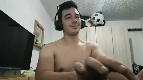 RedsoulReaver online show from October 11, 5:28 am