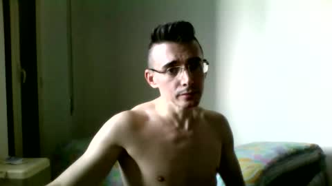 Snapshot of redstep0 chatting on November 12, 2:39 pm redstep0 online show from November 12, 2:39 pm