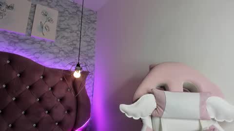   online show from March 2, 11:50 am