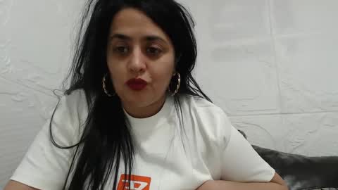 Snapshot of reeapassion chatting on March 1, 7:04 pm Reea online show from March 1, 7:04 pm