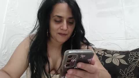 Snapshot of reeapassion chatting on November 9, 7:23 pm Reea online show from November 9, 7:23 pm