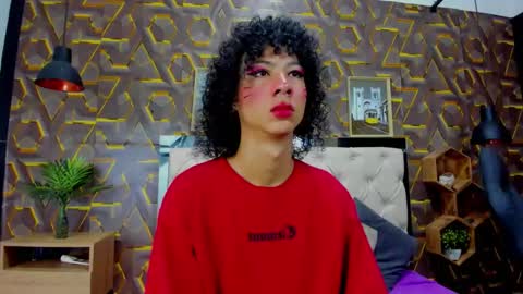 Snapshot of reed_kitty chatting on November 11, 12:05 pm reed_kitty online show from November 11, 12:05 pm