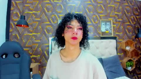 Snapshot of reed_kitty chatting on November 17, 12:44 pm reed_kitty online show from November 17, 12:44 pm