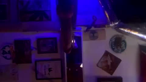 Snapshot of reeferleefer chatting on September 28, 1:16 pm Lee online show from September 28, 1:16 pm