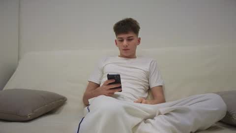 Alex online show from November 26, 4:30 pm