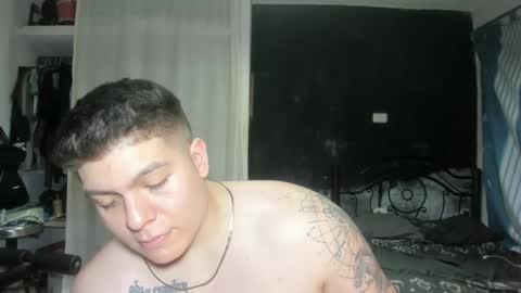 Snapshot of regan_jhonson chatting on December 3, 8:27 am regan_jhonson online show from December 3, 8:27 am