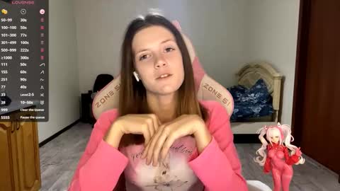 Lucy online show from September 22, 3:14 pm