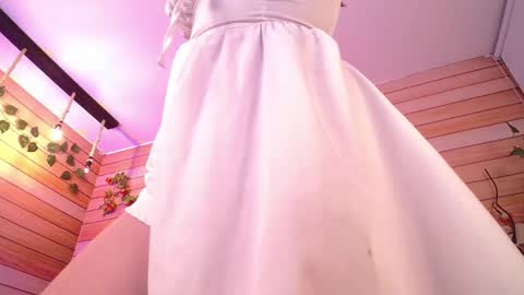 Regina online show from February 1, 11:58 pm