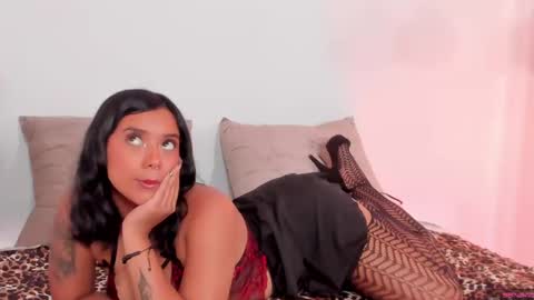 Snapshot of regina_noctixx chatting on September 15, 3:28 am Regina online show from September 15, 3:28 am
