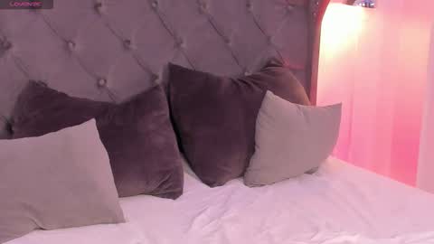 Regina  online show from January 18, 1:31 am