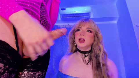 Snapshot of reginarose chatting on January 29, 6:22 am reginarose online show from January 29, 6:22 am