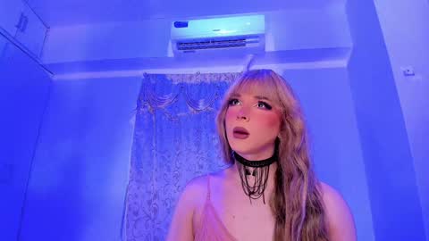 Snapshot of reginarose chatting on January 31, 4:14 am reginarose online show from January 31, 4:14 am