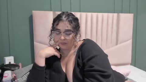 Snapshot of reginavegaa chatting on February 12, 2:54 pm reginavegaa online show from February 12, 2:54 pm
