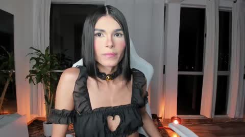 Snapshot of reichel_gray chatting on March 6, 2:19 am REICHEL online show from March 6, 2:19 am