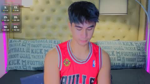 Snapshot of reidalert69 chatting on November 20, 1:39 am reidalert69 online show from November 20, 1:39 am