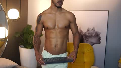 Reik online show from November 25, 12:16 pm