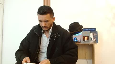   REIKO  online show from November 30, 2:43 pm