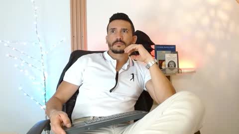   REIKO  online show from January 11, 2:55 pm