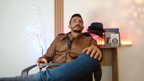   REIKO  online show from January 12, 2:33 pm