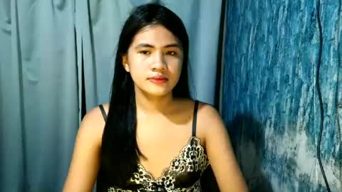 Snapshot of rema_thebigcock chatting on July 6, 5:15 pm rema_thebigcock online show from July 6, 5:15 pm