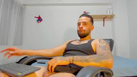 Rmy Steen online show from March 4, 1:00 am