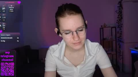 Claire online show from April 26, 5:10 pm