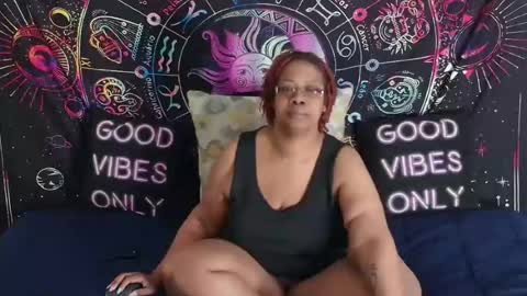 RenaeCumsAlot online show from June 17, 3:57 pm