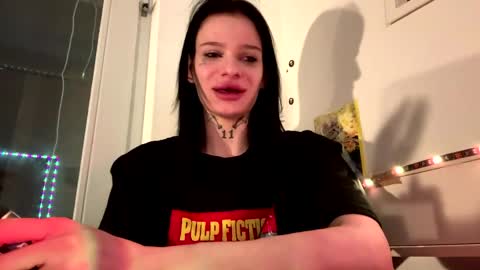 Emma online show from March 30, 7:48 pm