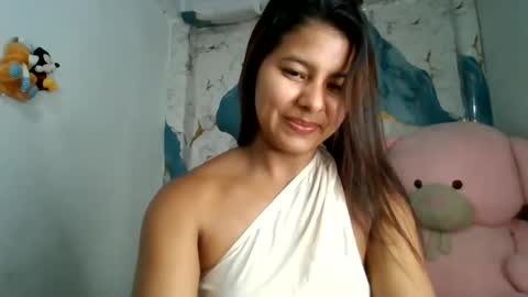 Snapshot of renata940434 chatting on July 5, 4:19 am renata online show from July 5, 4:19 am