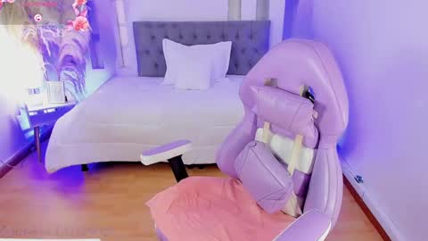 RENATA online show from March 4, 12:01 pm