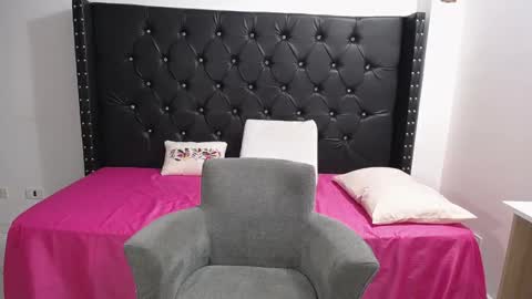 Renata Salinas online show from January 15, 1:05 pm