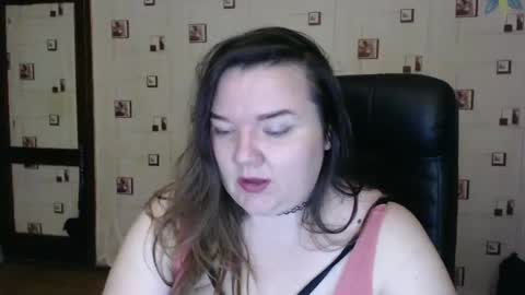 Snapshot of renataoia chatting on December 19, 2:57 pm renataoia online show from December 19, 2:57 pm