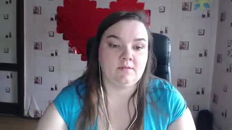 Snapshot of renataoia chatting on March 3, 11:33 am renataoia online show from March 3, 11:33 am