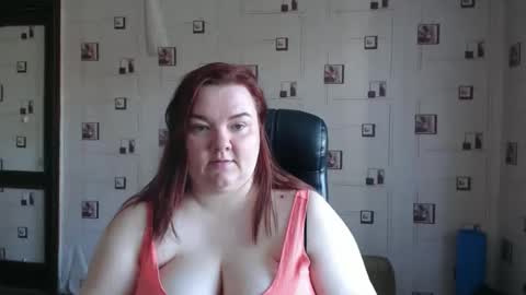 renataoia online show from March 14, 9:15 am