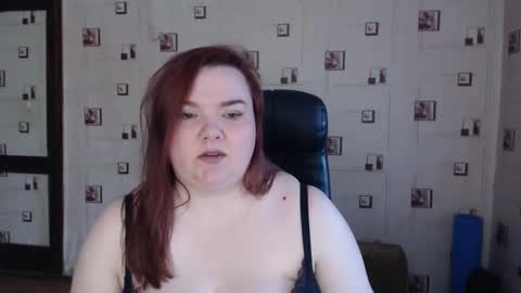 Snapshot of renataoia chatting on March 24, 3:28 pm renataoia online show from March 24, 3:28 pm