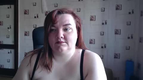 Snapshot of renataoia chatting on March 30, 12:28 pm renataoia online show from March 30, 12:28 pm