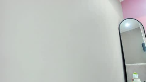 Snapshot of renataruiz_rr chatting on January 24, 6:14 pm online show from January 24, 6:14 pm