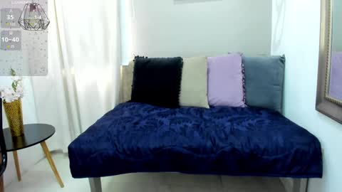 Snapshot of renataruiz_rr chatting on February 14, 3:05 pm online show from February 14, 3:05 pm