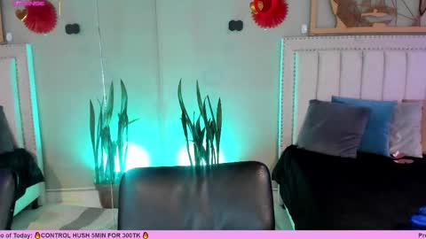 Snapshot of renataruiz_rr chatting on February 16, 12:21 pm online show from February 16, 12:21 pm