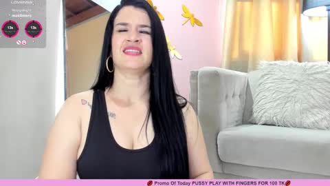Snapshot of renataruiz_rr chatting on February 25, 3:05 pm online show from February 25, 3:05 pm