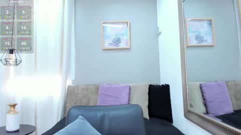 Snapshot of renataruiz_rr chatting on March 8, 3:13 pm online show from March 8, 3:13 pm