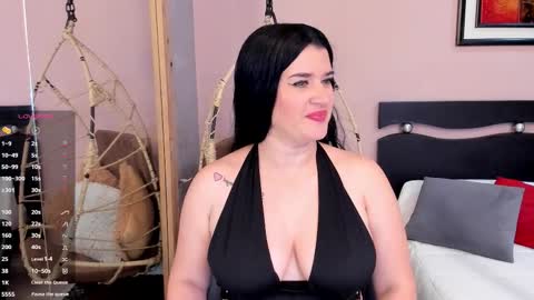 Snapshot of renataruiz_rr chatting on October 10, 12:04 pm online show from October 10, 12:04 pm