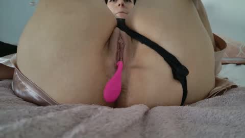 Snapshot of renattabigboobs chatting on January 13, 12:35 pm Renatta online show from January 13, 12:35 pm