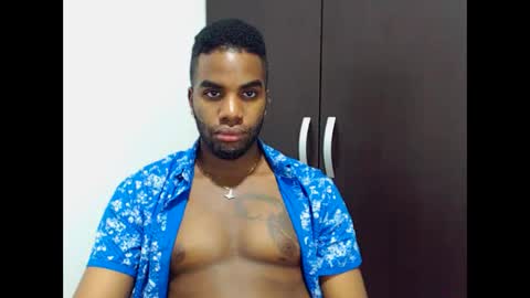 Snapshot of rene_hotman chatting on October 16, 10:33 pm Rene online show from October 16, 10:33 pm