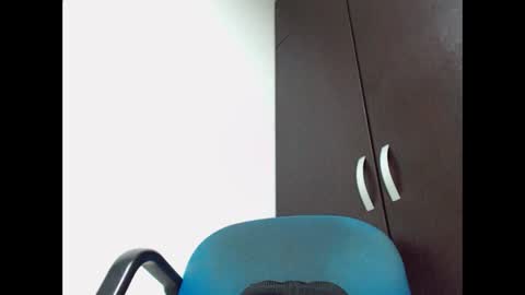 Snapshot of rene_hotman chatting on October 30, 12:34 am Rene online show from October 30, 12:34 am