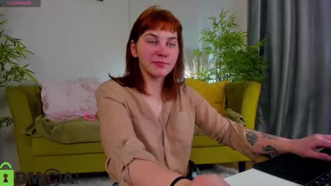 rene_shine online show from November 14, 3:22 pm