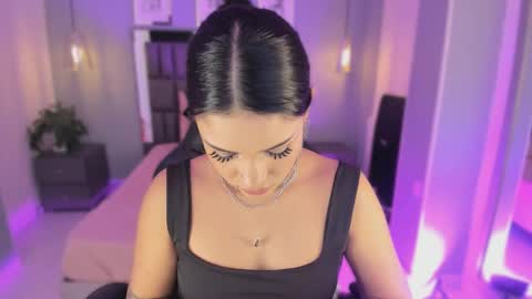 Renee Shelby online show from February 21, 9:38 pm