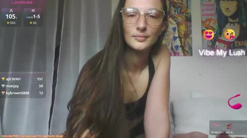 Reneeluvs online show from September 13, 6:02 am